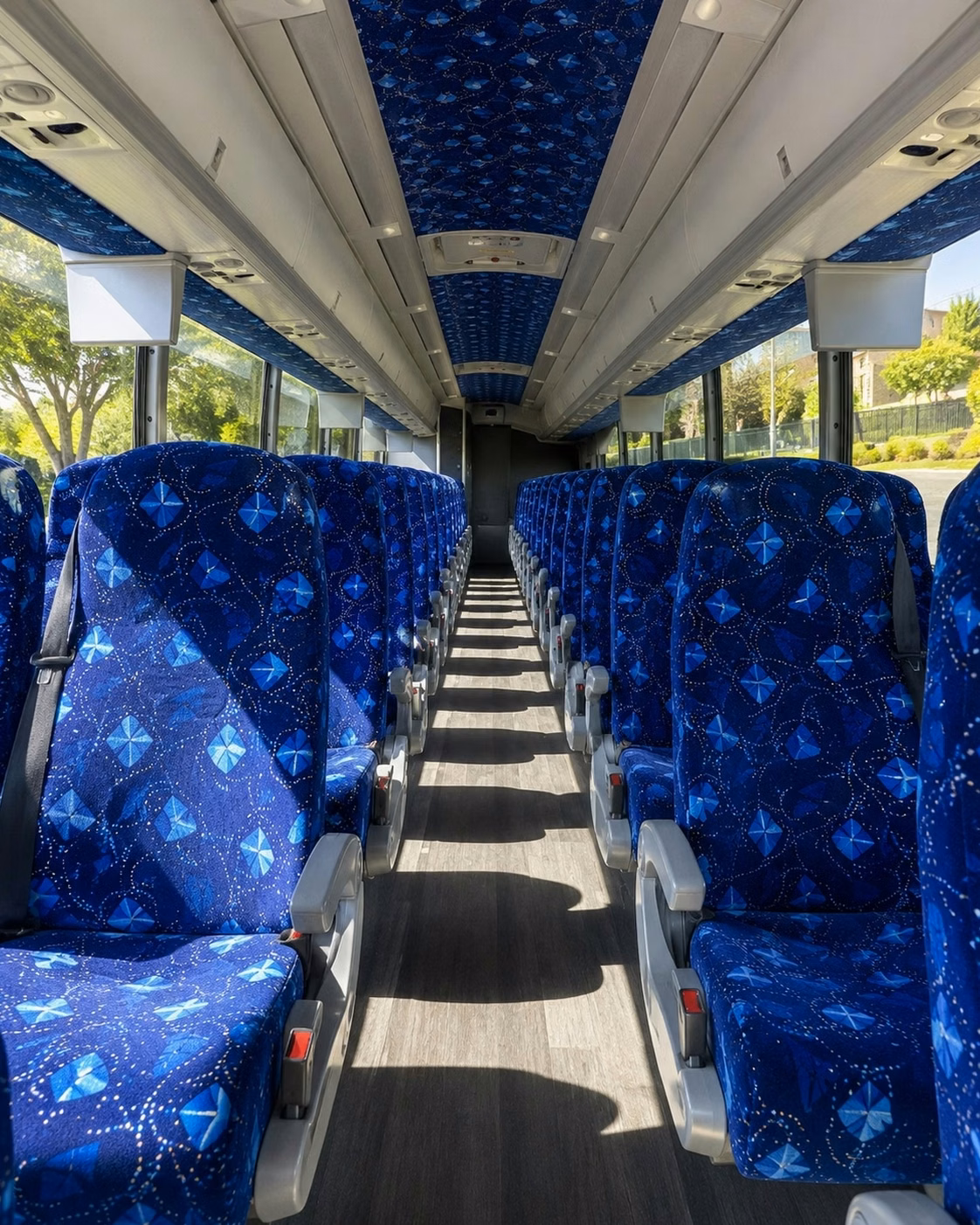 desert hot springs 15 to 50 passenger prom party buses and sprinter limos in desert hot springs