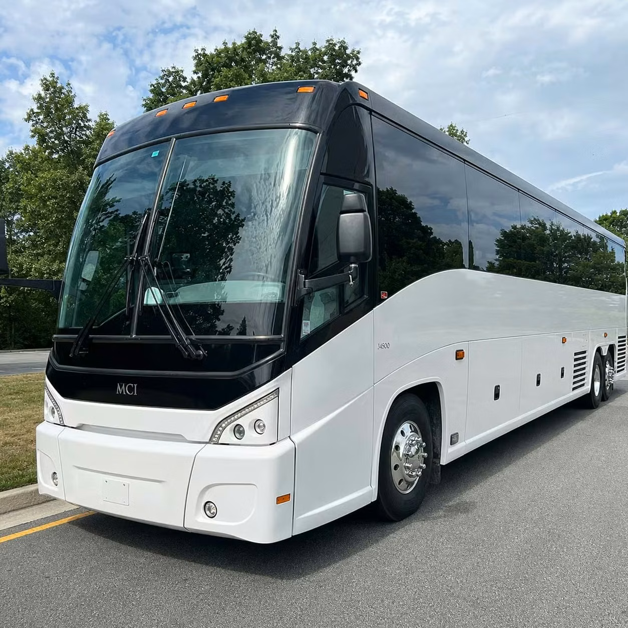 desert hot springs concert and festival bus rentals from deserthotspringscharterbuscompany com